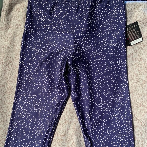 Onzie Graphic High Rise Midi Leggings - Picture 2 of 6